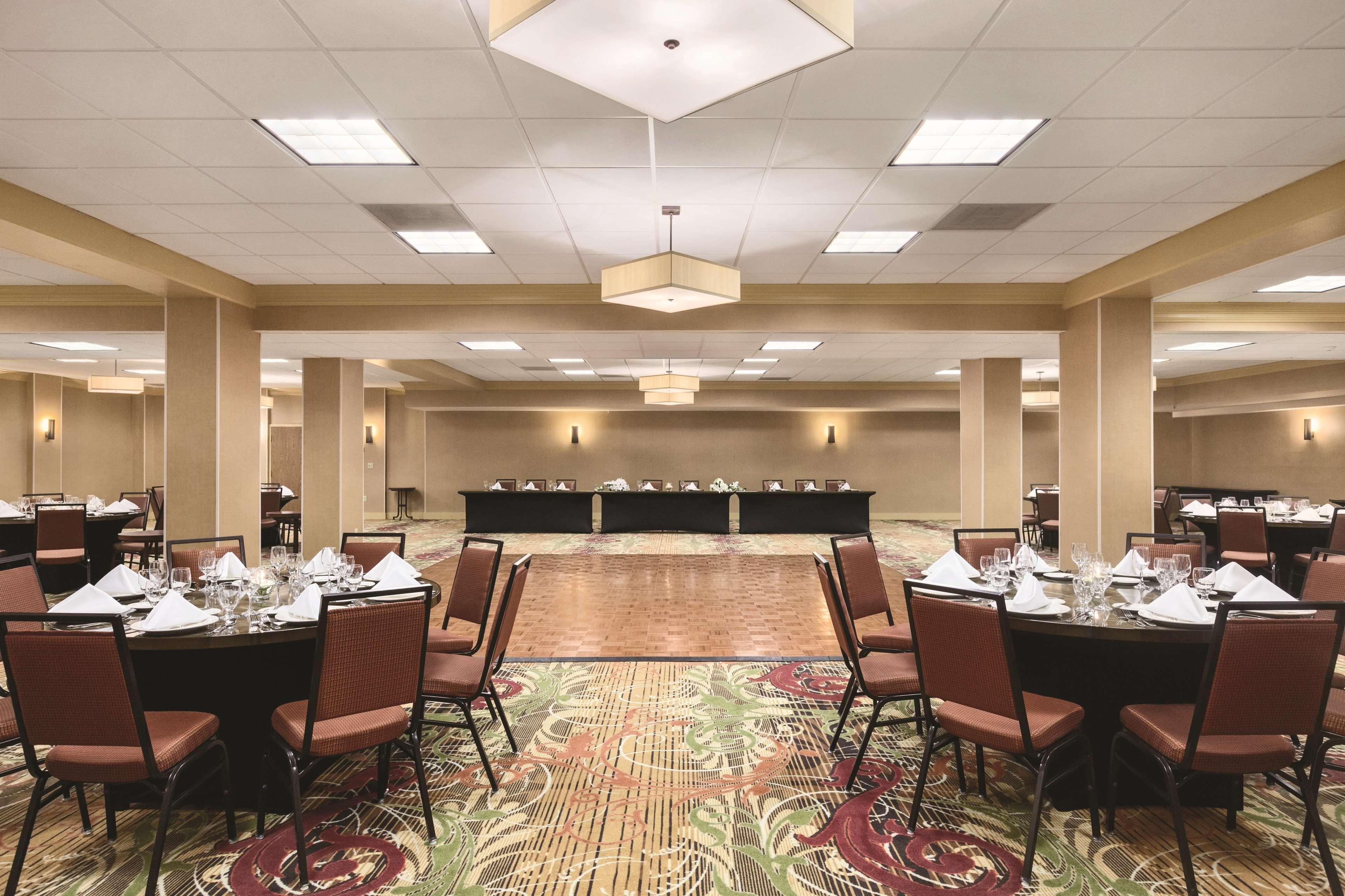 Hampton Inn Frederick Exterior foto