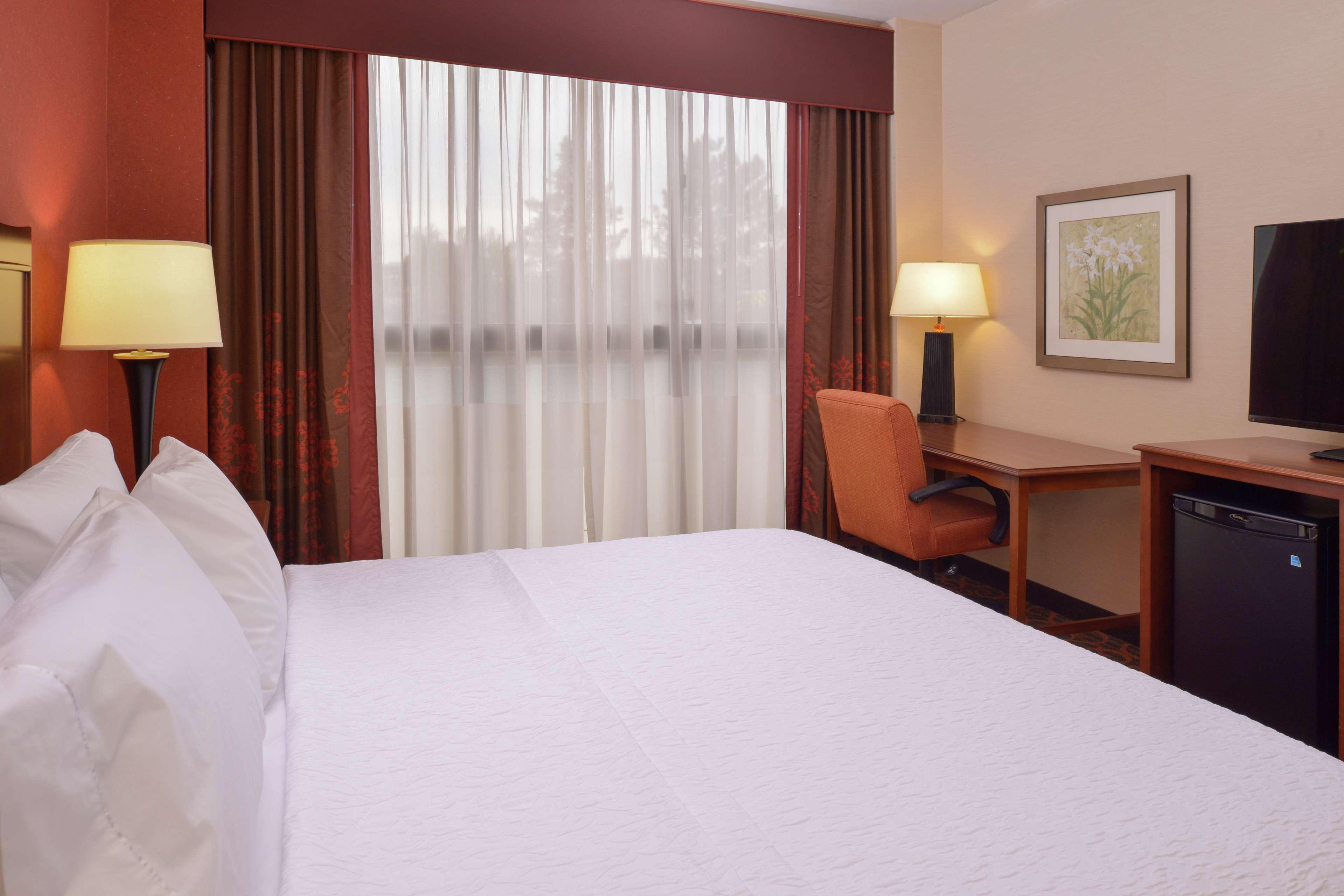 Hampton Inn Frederick Exterior foto