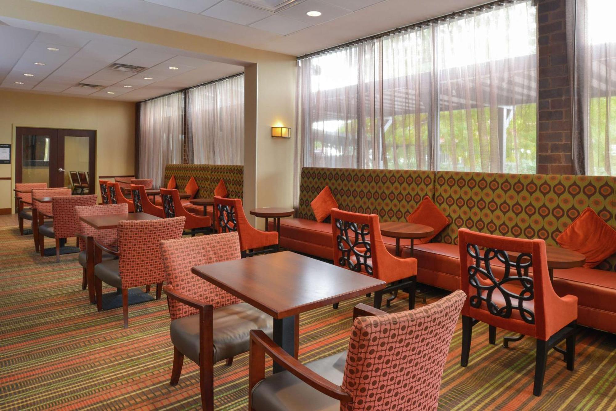 Hampton Inn Frederick Exterior foto